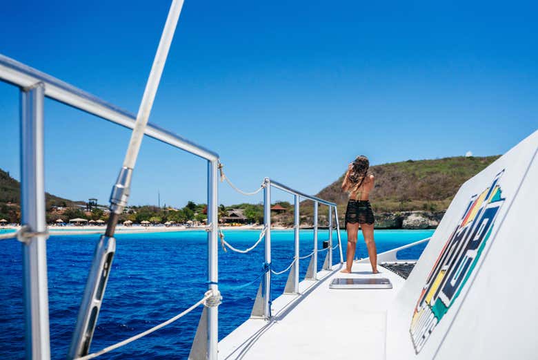 Fotografiando los paisajes de Curazao desde el barco
