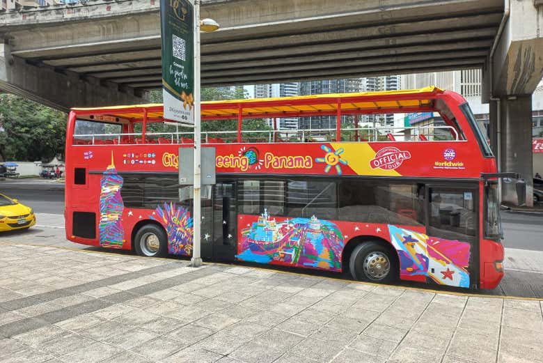 Autobús en el Multicentro