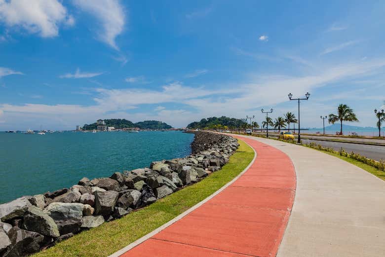 El Causeway, o calzada de Amador