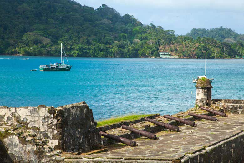 Cañones de las ruinas de Portobelo