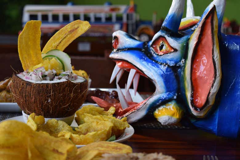 Cena con espectáculo folclórico