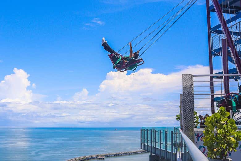Try out one of the most extreme swing in Panama City
