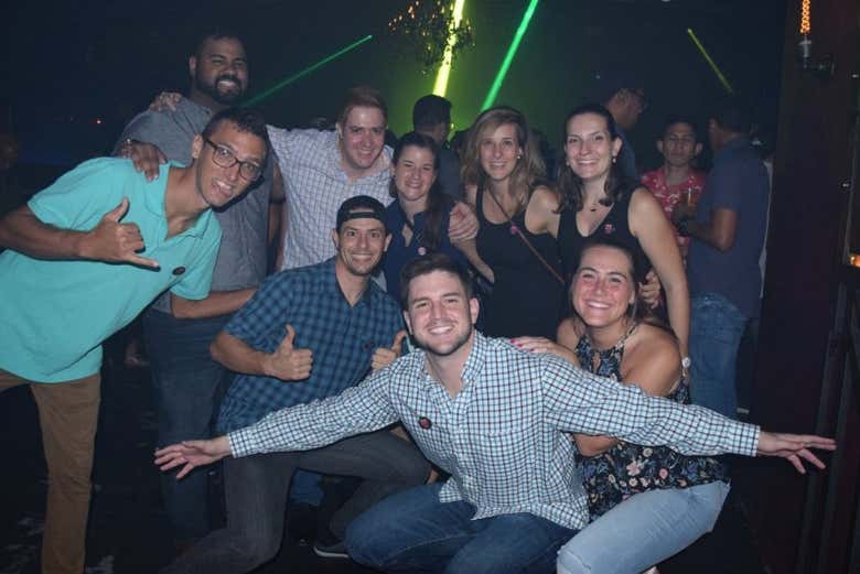 Você fará novas amizades no pub crawl