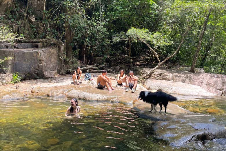 Relax in the surroundings of the waterfall