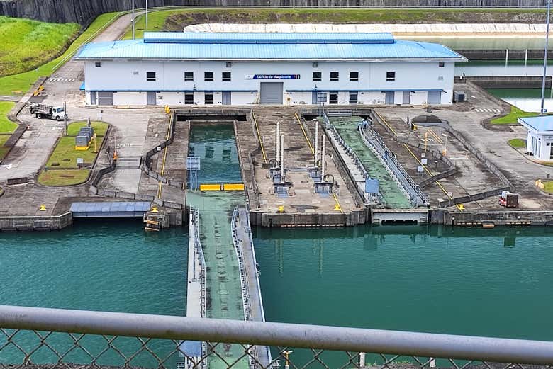 Las esclusas de Agua Clara