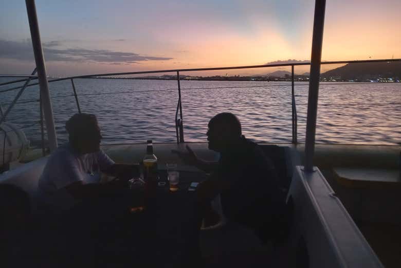 Indulge in an open bar onboard