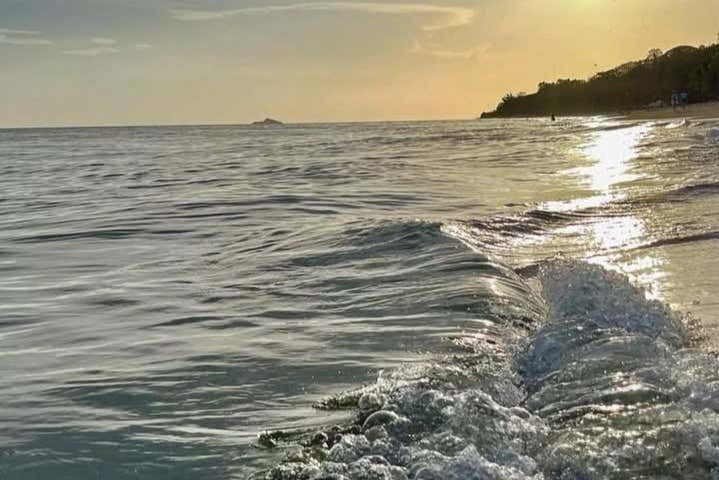 Pôr do sol na Praia Santa Clara