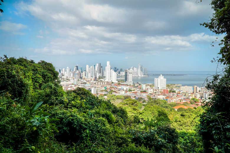 Ciudad de Panamá desde el parque Metropolitano