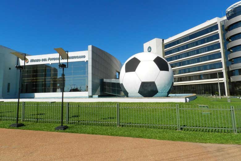 Entrance to the south american football museu,