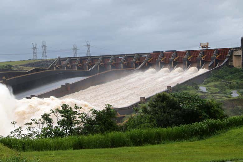 Represa de Itaipú