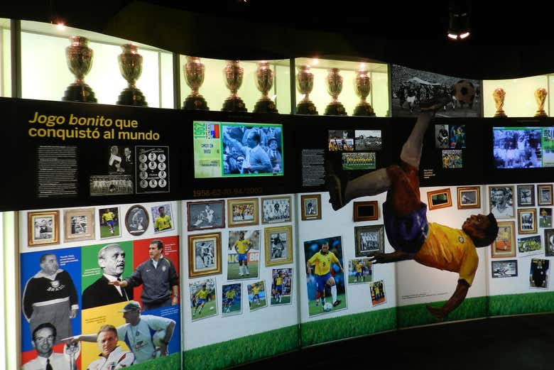 Exposition sur l'équipe nationale de football brésilienne