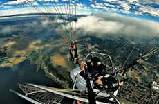 Voo de parapente por Itauguá