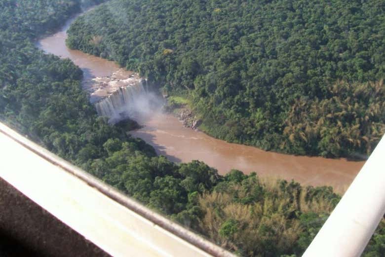 Panoramic view of the Ñacunday River