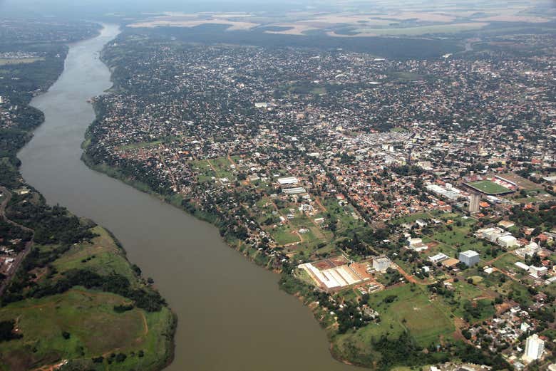 Foto panoramica di Ciudad del Este