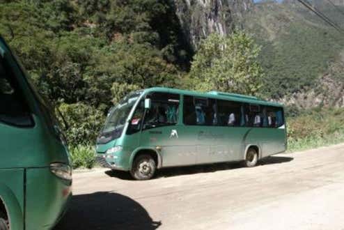 Autobus in partenza da Aguas Calientes