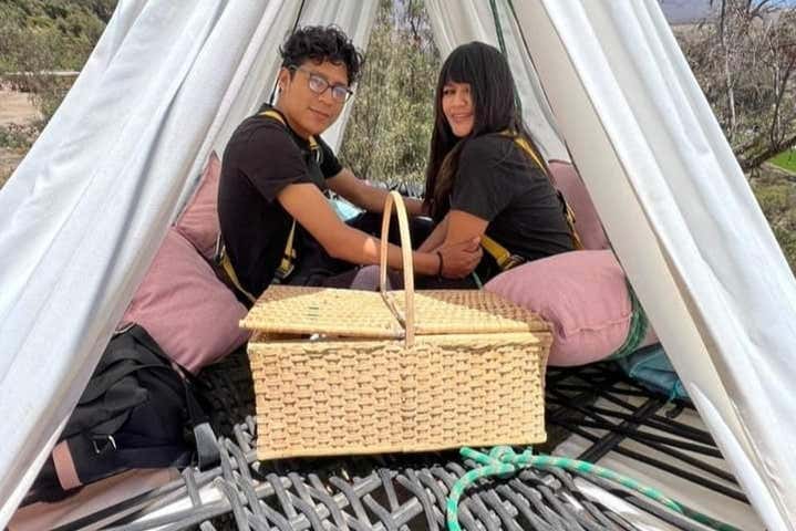 Enjoy a meal suspended in the air
