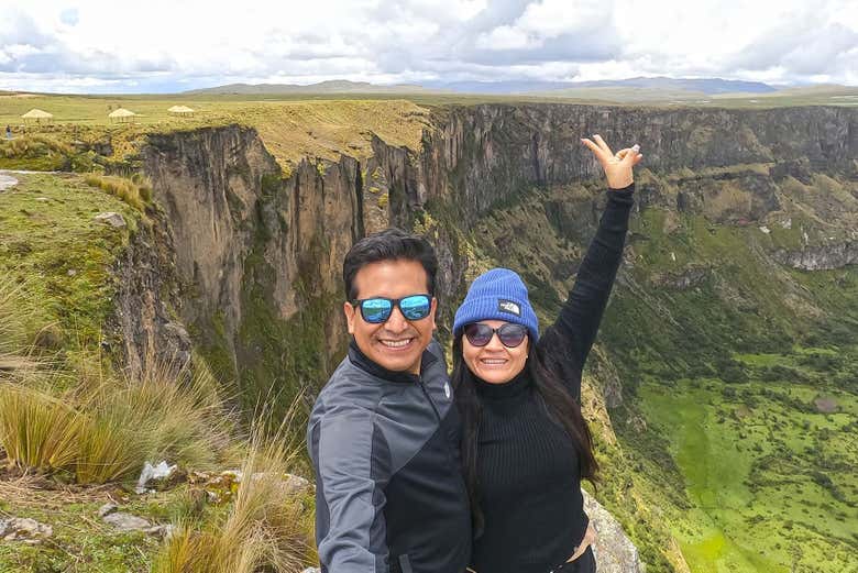 Visitando un mirador natural impresionante