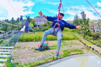 Saltando en tirolina