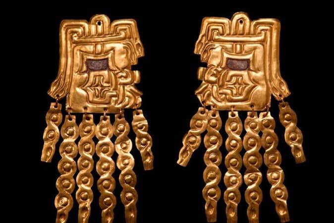 Joyas halladas en Kuntur Wasi