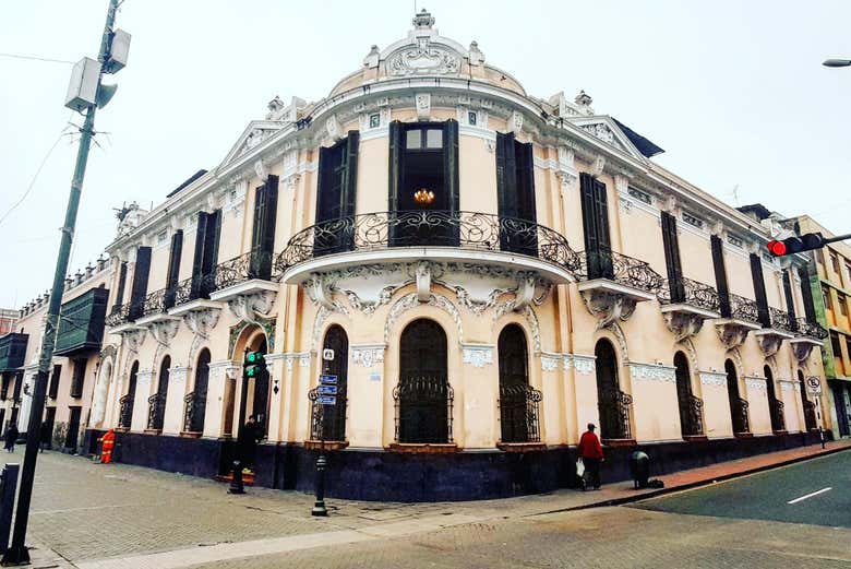 Casa Fernandini 