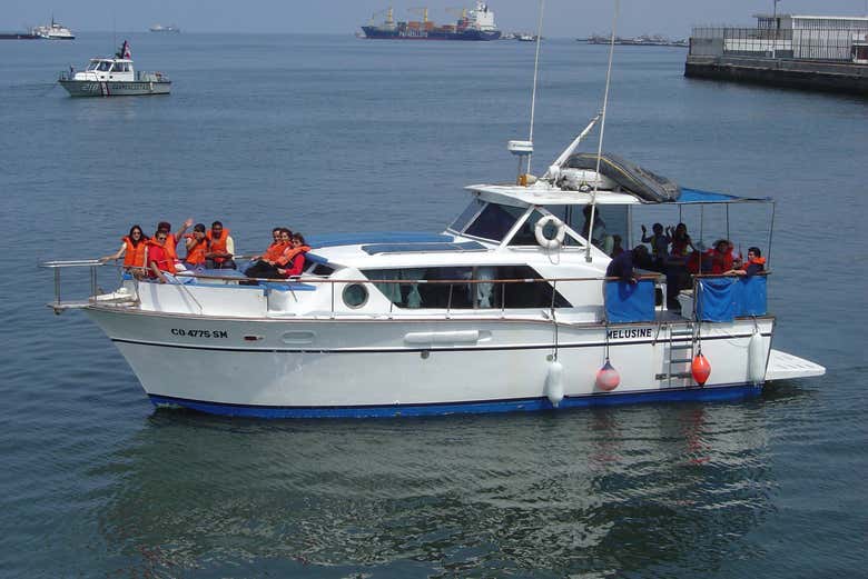 Sailing around the coast of Callao