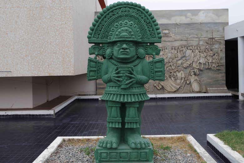 Admire the relics left behind by these civilizations