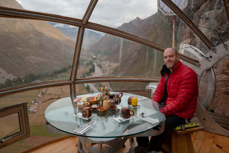Almoçando no Skylodge