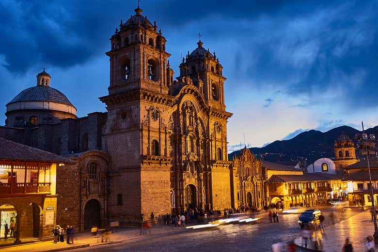 Contemplaremos la iglesia de la Compañía de Jesús