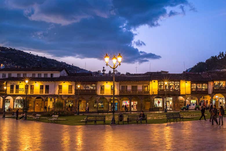 Plaza de Armas à noite