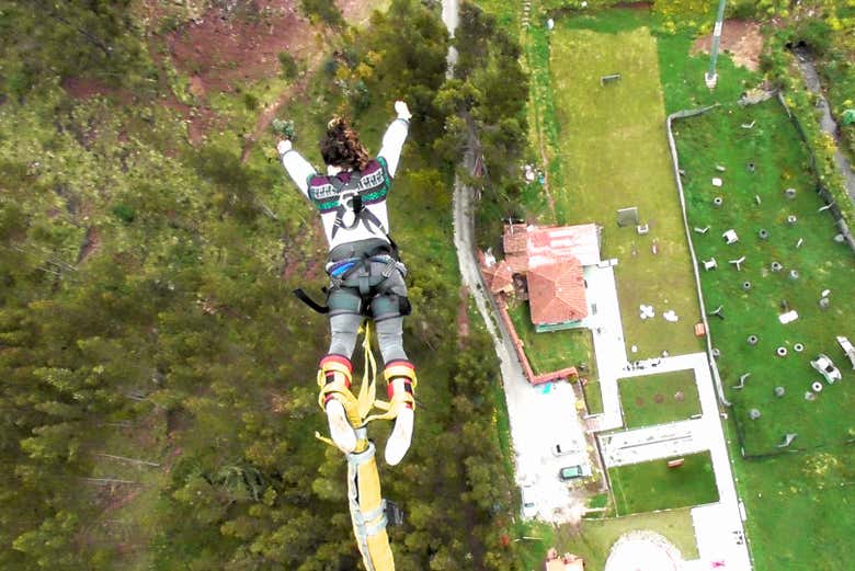 Bungee jumping em Poroy