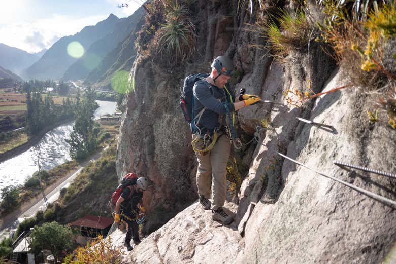 Subindo ao Skylodge pela via ferrata