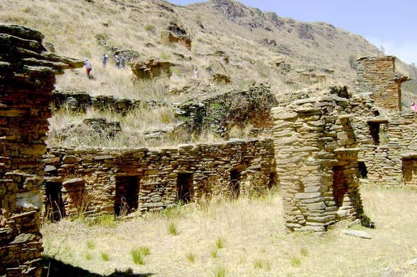 Excursion à Garu et à Corona del Inca
