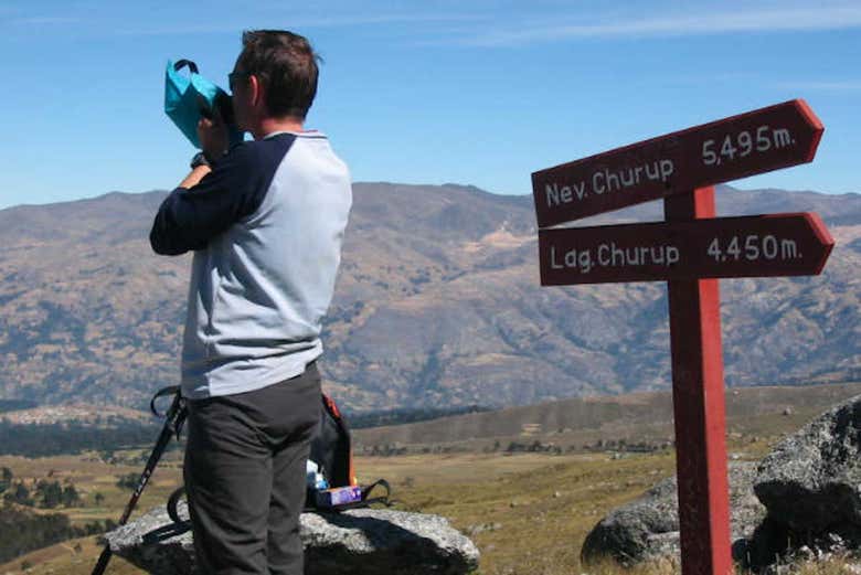 En el camino a la laguna Churup