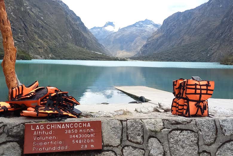 See the Chinancocha Lagoon