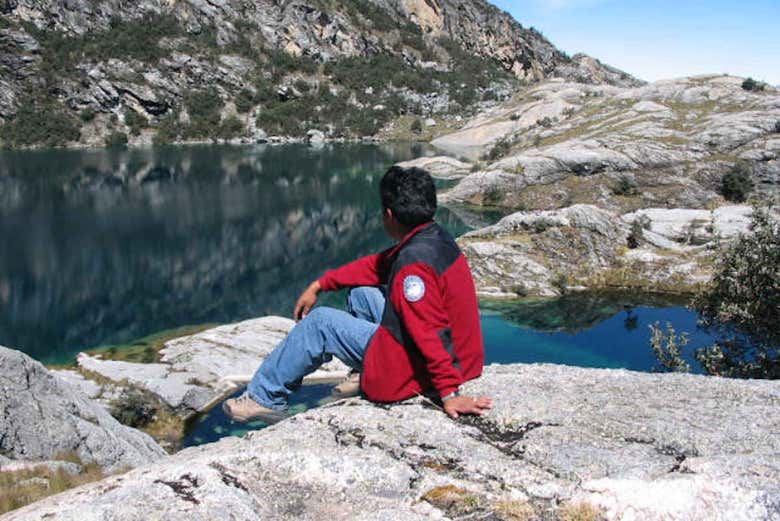 Relajado disfrutando del paraje andino