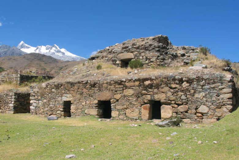 Exploring the archaeological site
