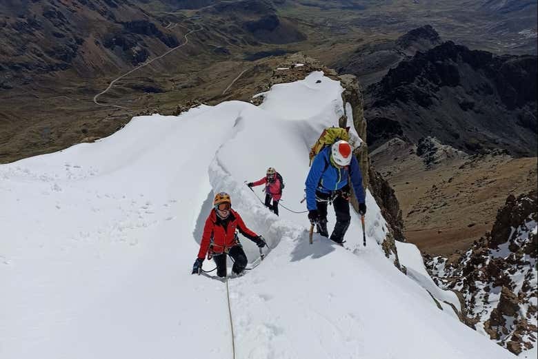 Scalando il Nevado Huarapasca