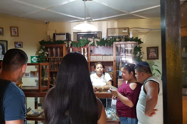 Tienda de productos en la Casa de Tejas
