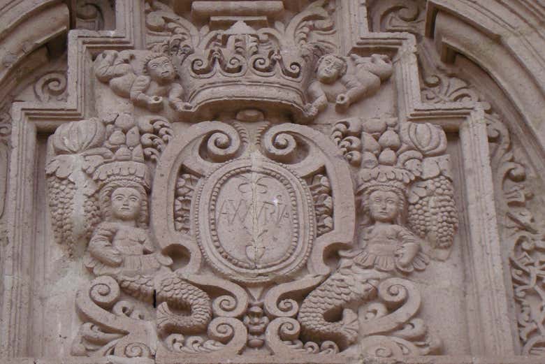 Enjoying the guided visit