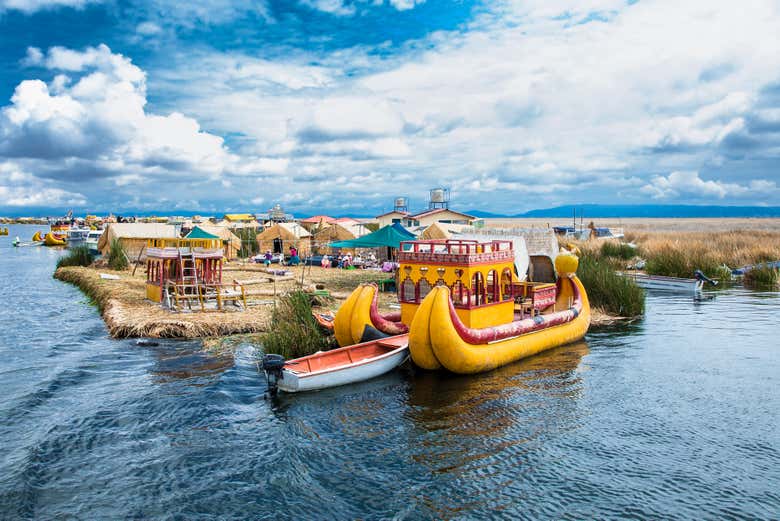 Arquipélago artificial dos Uros