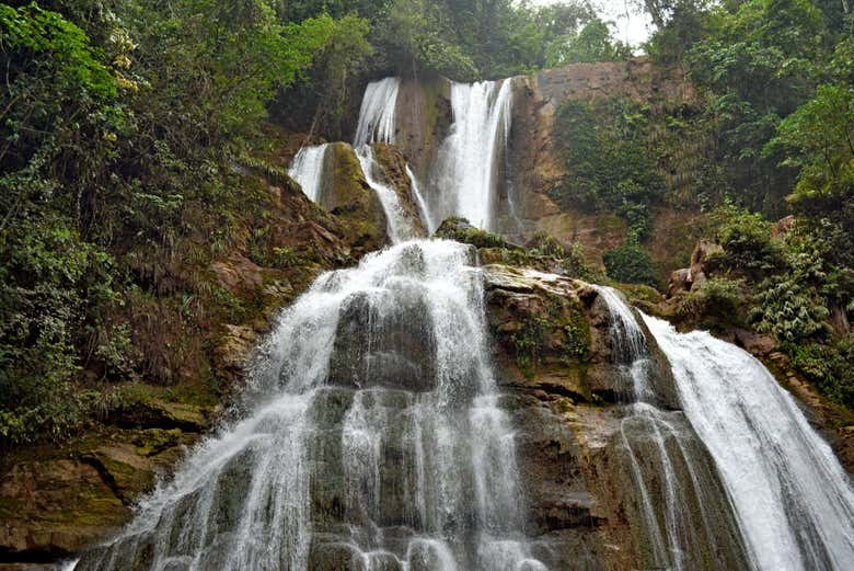 Bayoz Waterfall
