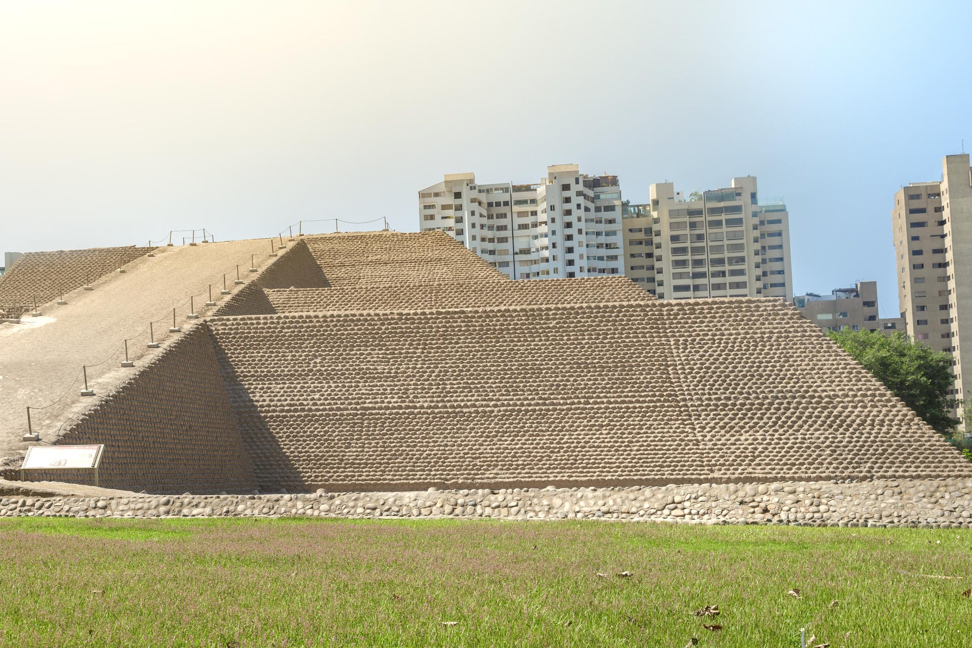 Free tour por las pirámides de Lima y el parque El Olivar