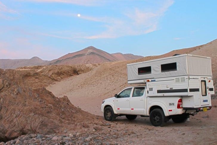 In camper nel deserto peruviano