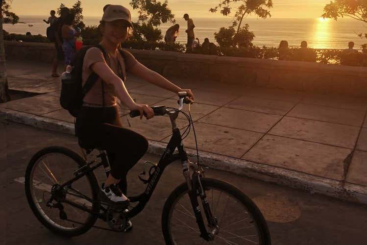 Cycle around Lima at sunset