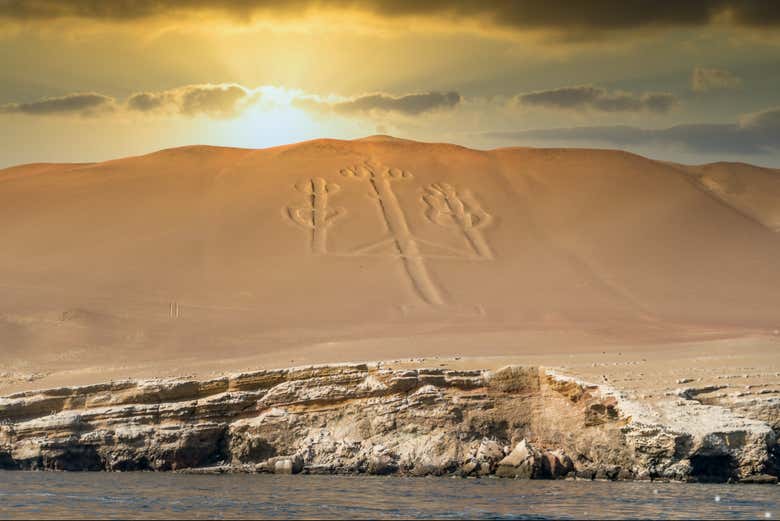 Contemplaremos o enigmático Candelabro