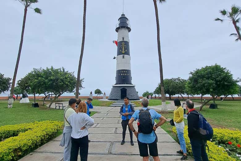 Disfrutando del free tour por Miraflores