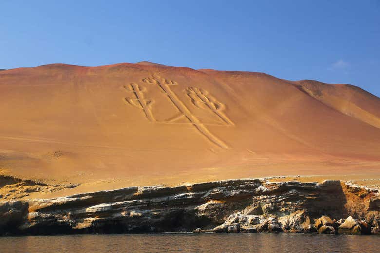 Geoglifo El candelabro