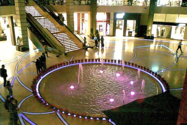 Centro comercial Jockey Plaza