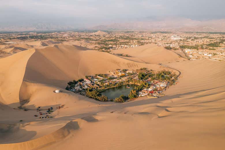 Visitaremos el famoso oasis de Huacachina