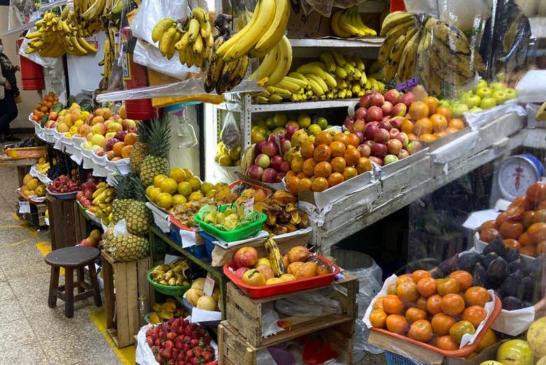 Visitando os principais mercados de Lima durante o free tour